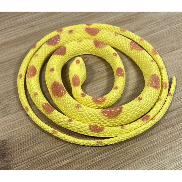 41" SCARY Plastic Rubber Snake Toy Scare Birds Mice Repeller Realistic Fake - Picture 1 of 3